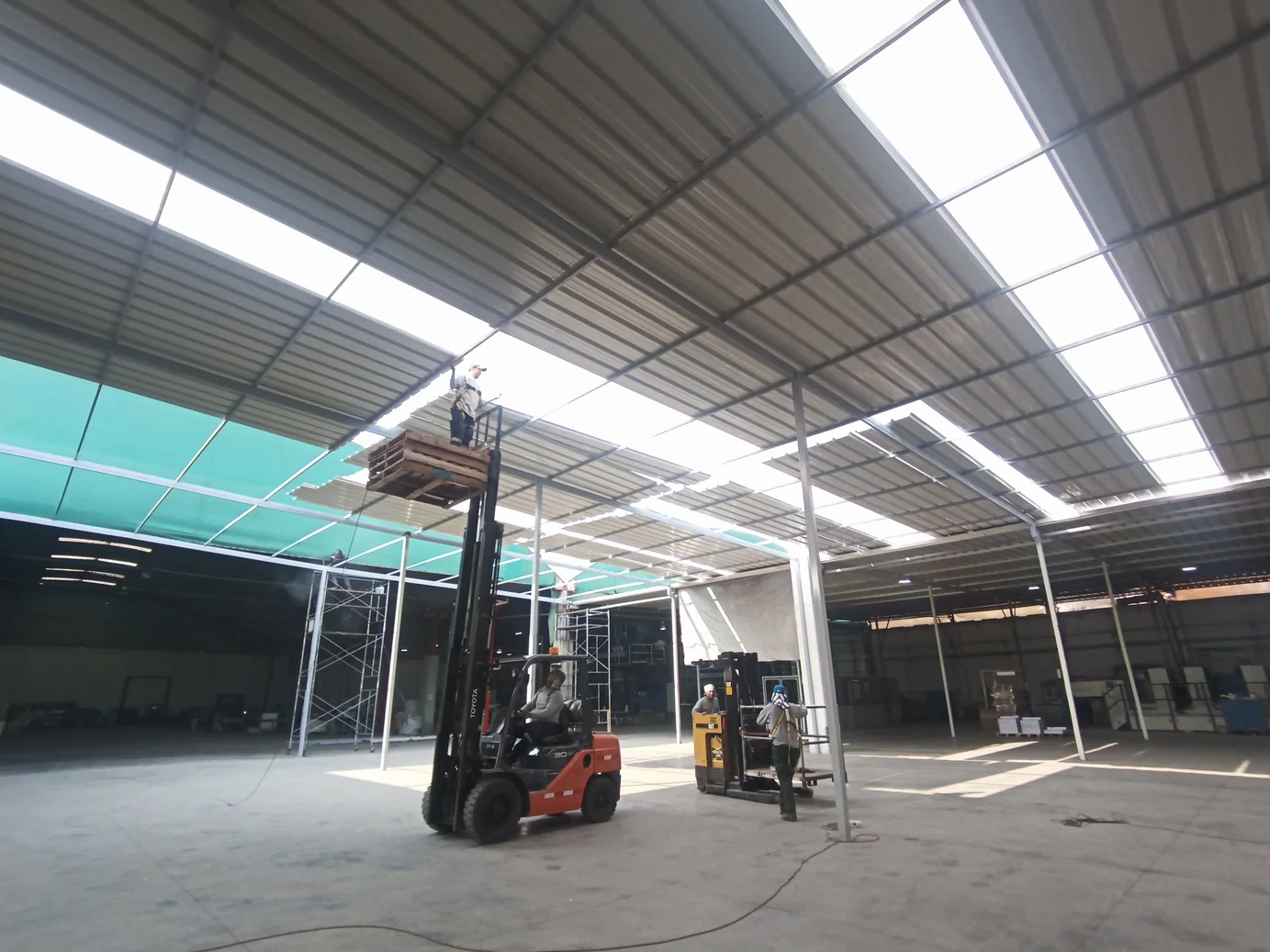 Construcción de galpón industrial — servicios IBZ