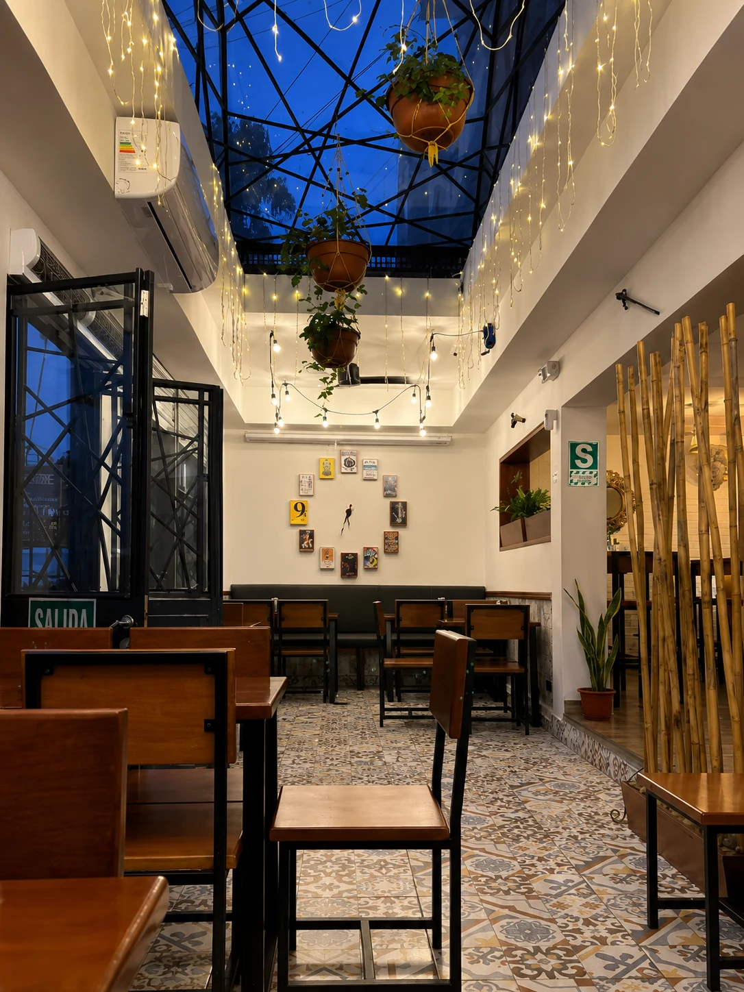 Retail Comercial